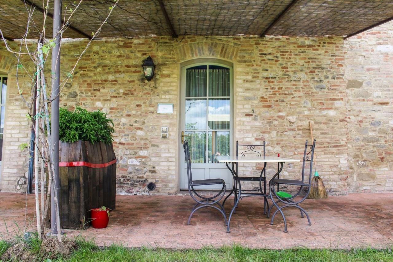 Favorita Food&Wine Resort Бастия-Умбра Экстерьер фото